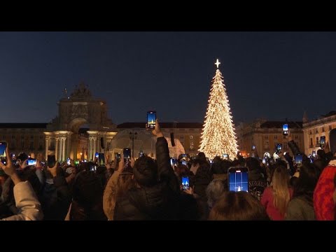 Video Thumbnail: WATCH: Christmas season gets underway in Lisbon with tree lighting ceremony