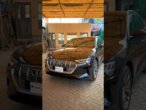 لاہور میں فروخت کے لیے Audi e-tron پر ایک قریبی نظر: خصوصیات اور تفصیلات جو آپ کو جاننے کی ضرورت ہے!
