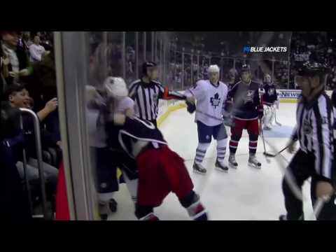 Phil Kessel vs Kris Russell Dec 3, 2009
