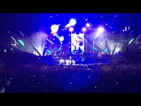 Delirium World Tour / Outside - Ellie Goulding / LIVE Milano Forum Assago 01/02/2016