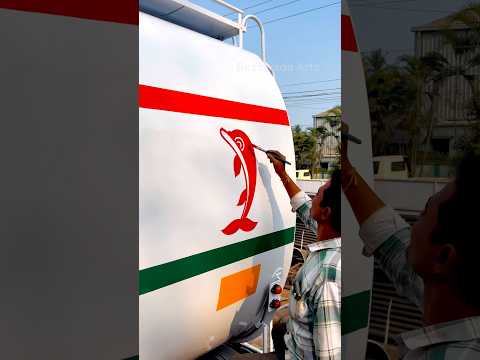 Street Artist Creates AMAZING Paint Art on a Truck #art #painting #shorts