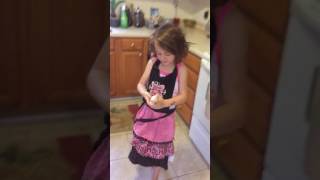 Alice in Wonderland Tea Set