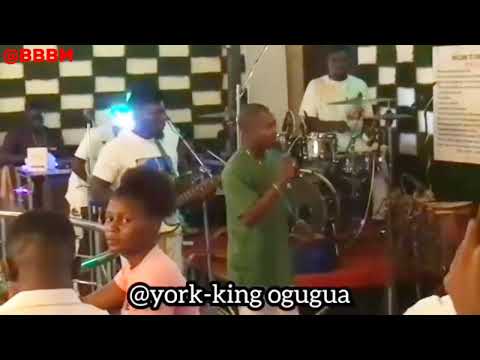 Eze York live at rewind resort Enugu