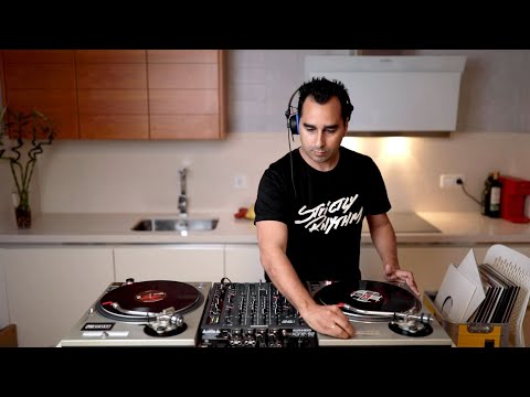 Best classic deep house 100% vinyl set in the kitchen