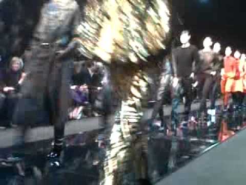 GUY LAROCHE FINAL Paris Fashion Week Fall Winter 2012 / 2013
