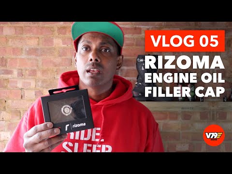 RIZOMA's Billet Aluminium Engine Oil Filler Cap for my Honda CB1000R