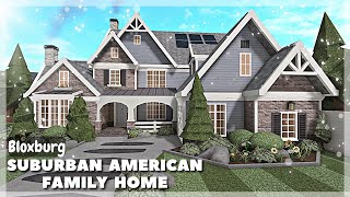 BLOXBURG: Suburban American Family Home Speedbuild | Bloxburg House Build