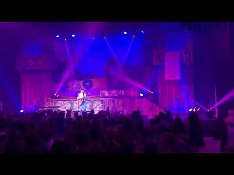 Rosa Sitzung 2020 - Coremy mit dem "Beine breit Blues"