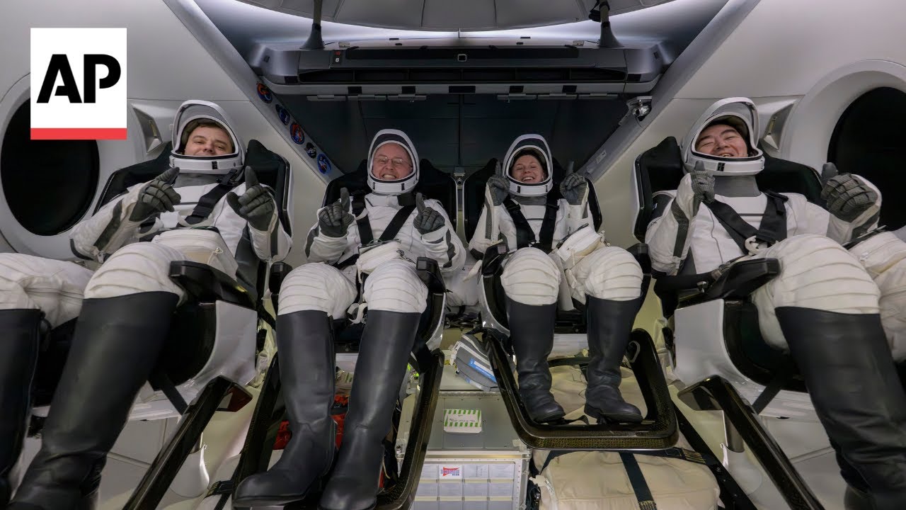 Ailing astronaut returns to Earth early in NASA's first medical evacuation