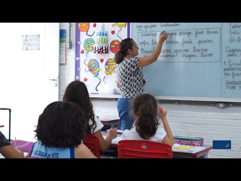 Projeto isenta professores do Imposto de Renda para salários até R$ 10 mil