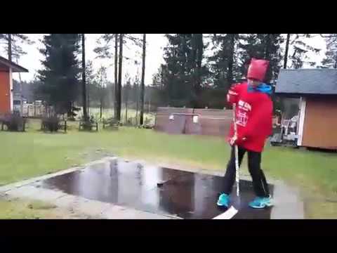 Lasse kiekkokikkaa - Hokki D2 Team 04