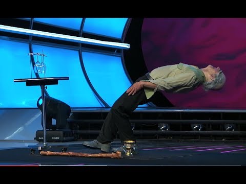 Increíble Hombre Viejo  Levitando En Tengo Talento -  Special Head