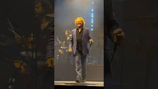 &quot;As I look into your eyes I see the sunrise&quot; 🌅 #SimplyRed #LiveMusic