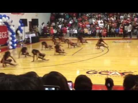 The Dancing Dolls DD4L