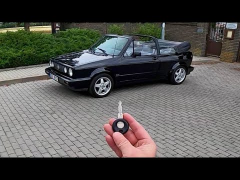 They Don't Make Them Like This Anymore | 1990 VW Golf Cabrio | Silent Walkaround