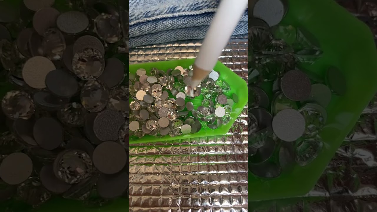 Jeans with glitter DIY