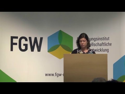 NRW-Dialog des FGW - Julia Friedrichs & Ulrike Herrmann (TAZ)