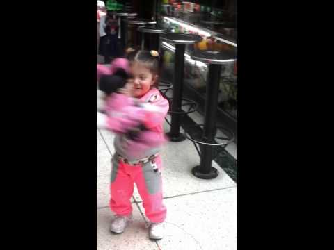 download lagu mp3 mp4 Aremea, download lagu Aremea gratis, unduh video klip Aremea