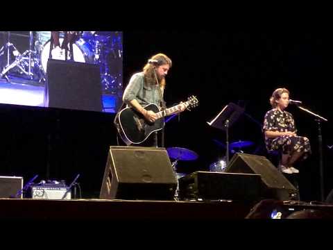 Dave Grohl Daughter Steals The Show With Adele Cover Rock Feed