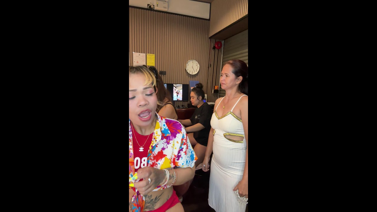 The Elite Bar's broadcast