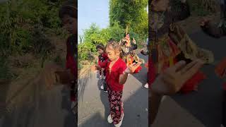 Download lagu cantik yang menggemaskan adik karnafal skg #karnaval #jogetkarnafal #djremix #dj mp3 Download lagu cantik yang menggemaskan adik karnafal skg #karnaval #jogetkarnafal #djremix #dj mp3