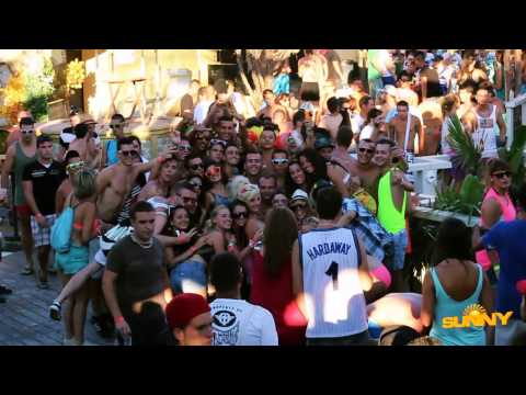 download lagu mp3 mp4 Complejo Embrujo, download lagu Complejo Embrujo gratis, unduh video klip Complejo Embrujo