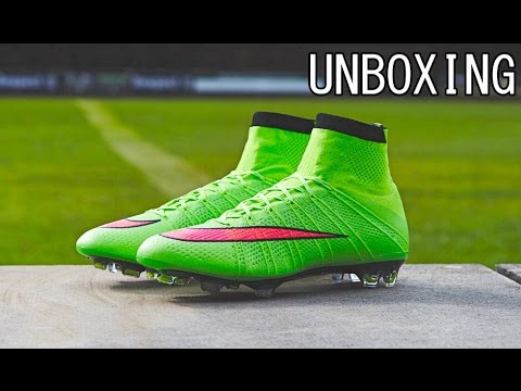 Unboxing | Nike Mercurial Superfly IV Electric Green | Cristiano Ronaldo Boot