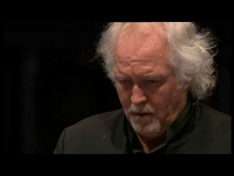 Beethoven - Coriolan Overture, Op 62 - Runnicles