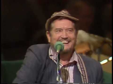 Boxcar Willie - Train Medley (Grand Ole Opry '81)
