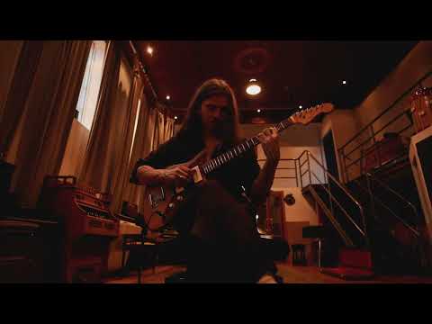 Gísli Gunnarsson - Árstíðir(Official Music Video)