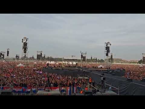 MOJA DOMOVINA - Thompson Hipodrom - 504.000 ljudi na Thompsonovom koncertu pjeva Moju Domovinu