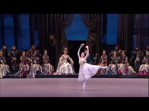 Ksenia Zhiganshina - Neapolitan Bride, Swan Lake