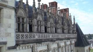 preview picture of video 'Les Châteaux de la Loire. AMBOISE et le Clos Lucé ...Film de Raymond Grelet.'