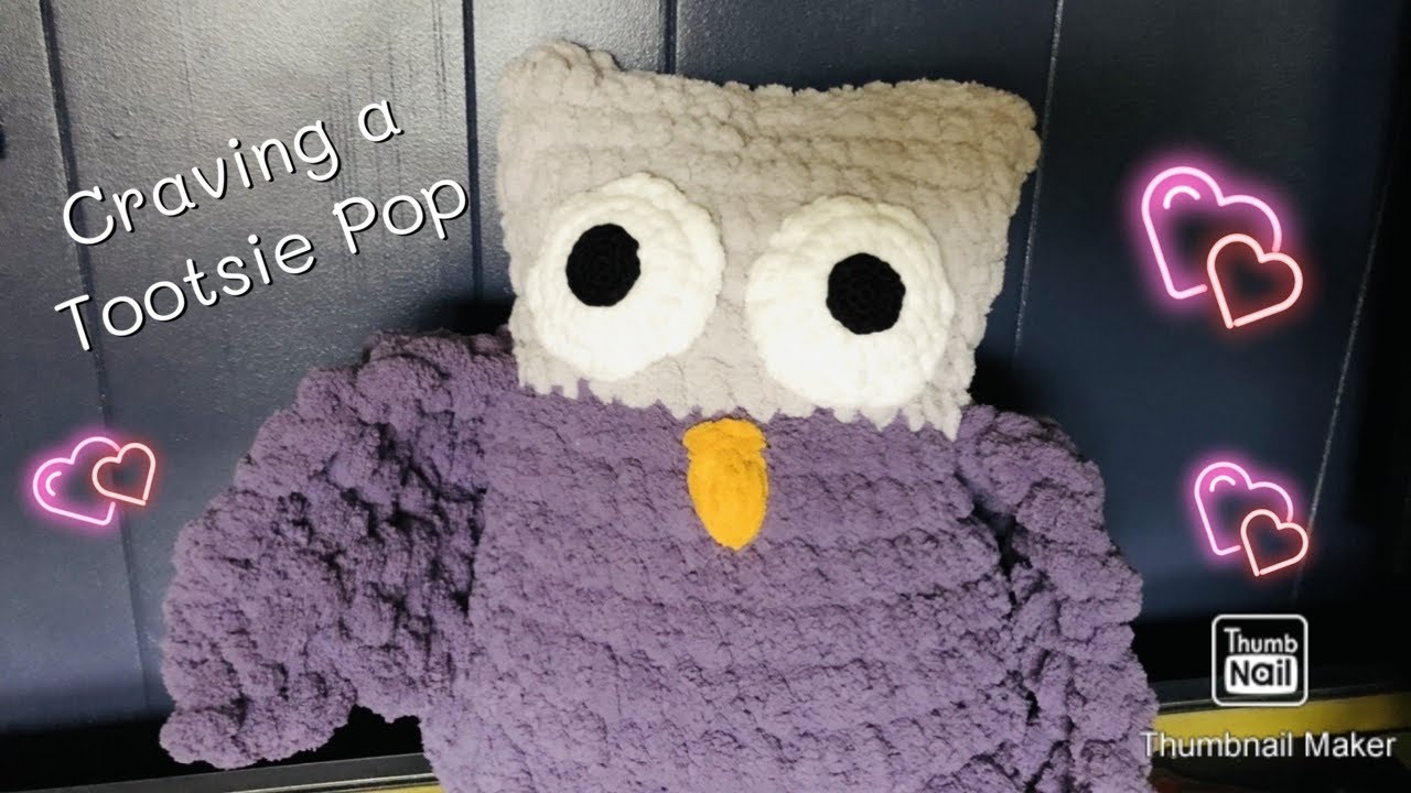 Crochet Owl Pillow // Bernat Big Blanket Yarn Owl // Vlogtober Day 10