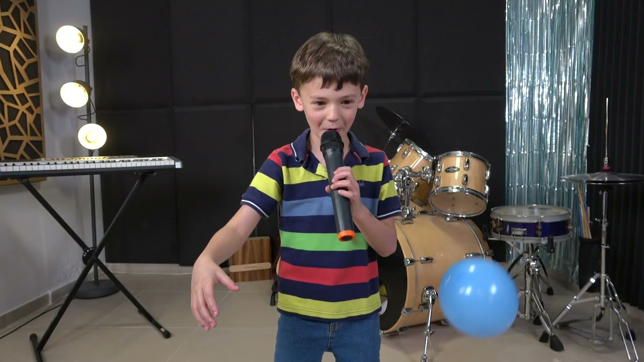 אמיתי קריב - יום הולדת 6 (שיר קאבר יש לי חור בלב בצורה שלך)