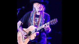 I Been To Georgia On A Fast Train ~ Willie Nelson in Biloxi, MS 2015