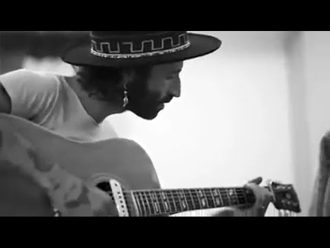 Cuando te muerdes el labio - Leiva y Daniela Spalla (versión acústica)