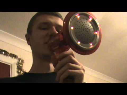 Colin sings The Robot on Christmas Day