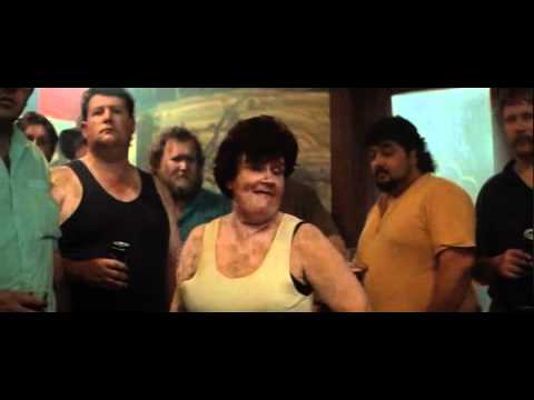 Priscilla, la regina del deserto - La scena del Bar.