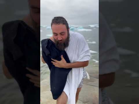 Would you dare? Mikvah in the arctic 🥶