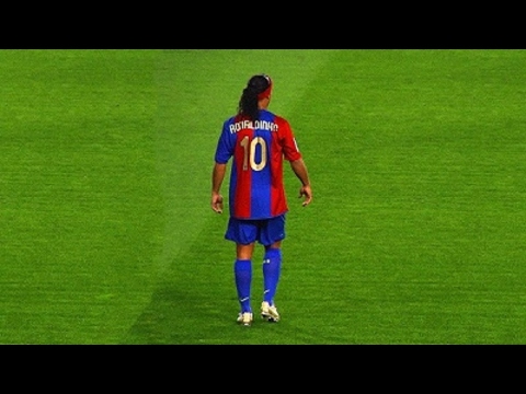 Ronaldinho Gaucho ● Moments Impossible To Forget