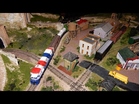 Central Florida Museum HO Train Layout
