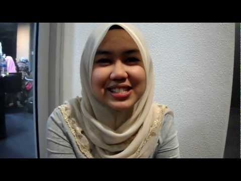 Of Ketupat, Rendang & Sharifah Aini