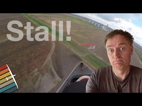 Glider Outlanding Near Crash 💥: Instructor Reacts