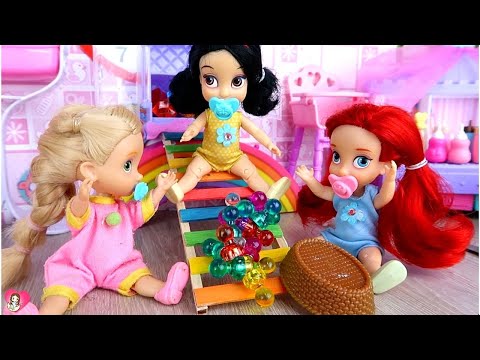 THE JUNIORS BECOME BABIES | Luna's Toys