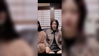 【tiktok】黒ミニスカでパーティの準備中…