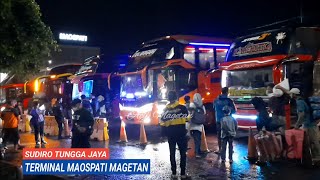 Download lagu REJEKI!! Habis Hujan Banjir Penumpang Bus Sudiro Tungga Jaya Terminal Maospati Magetan, FULL ARMADA mp3