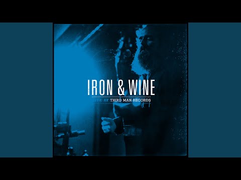Videoclip de Monkeys Uptown (Live) — Iron & Wine
