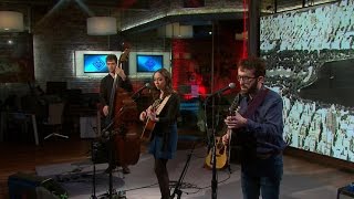 Saturday Sessions: Sarah Jarosz performs "Green Lights"