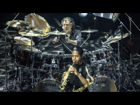 Simon Phillips: Protocol V / JazzFestBrno, 4.5.2023
